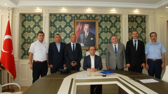İl Milli Eğitim Müdürlüğüz İle Adana İsotlar Grup  A.Ş. Arasında İş Garantili Staj Protokolü İmzalandı.
