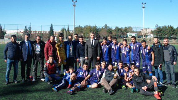 Okullararası Futbol Turnuvaları Yapılan Final Müsabakalarıyla Sona Erdi
