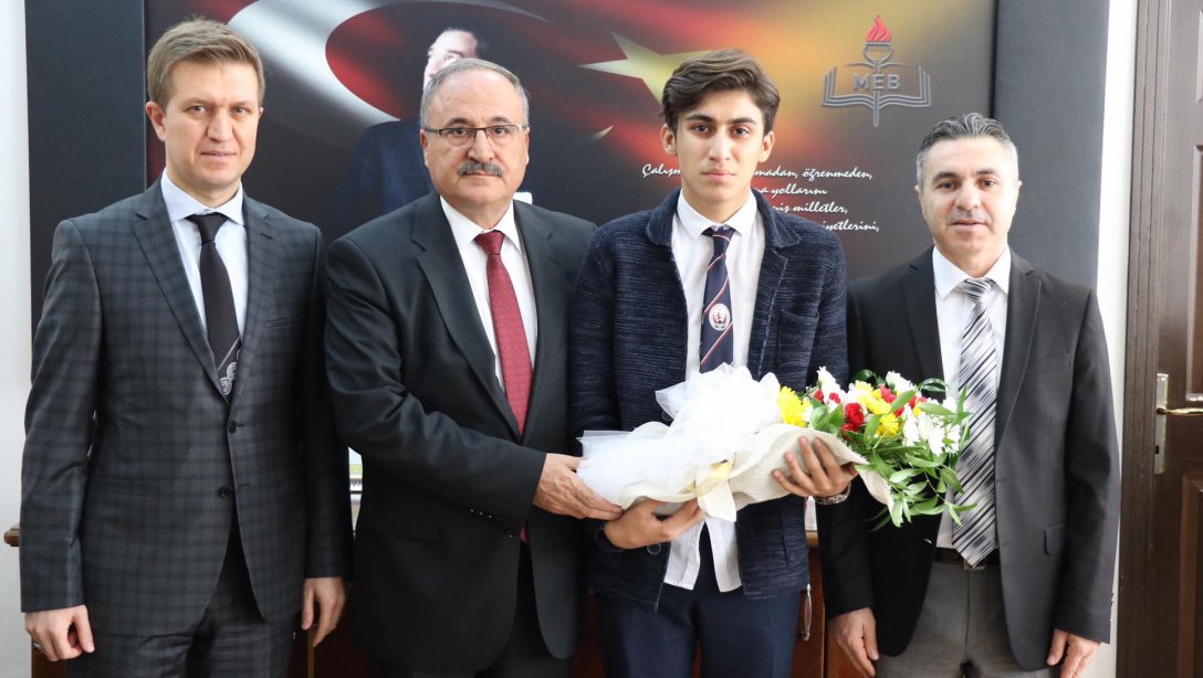Milli Eğitim Müdürü Ahmet Alagöz, 24 Kasım Öğretmenler Günü Dolayısıyla Okullardan Gelen Ziyaretleri Kabul Etti.