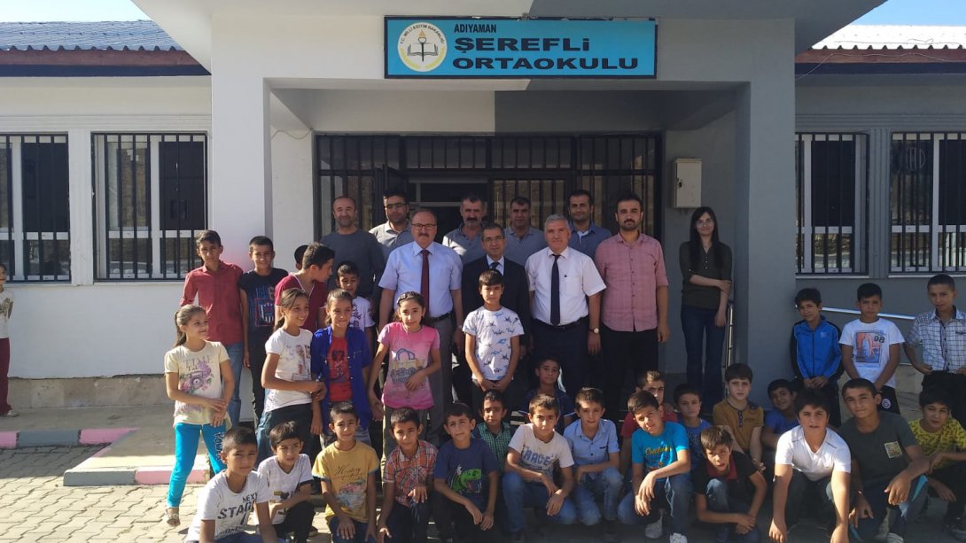 İl Milli Eğitim Müdürü Ahmet Alagöz Şerefli Ortaokulunu Ziyaret Etti 
