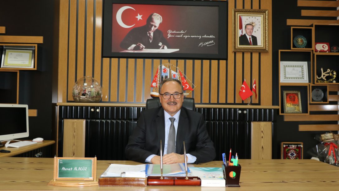 İl Milli Eğitim Müdürü Ahmet Alagöz, emekliye ayrılması nedeniyle bir mesaj yayımladı.