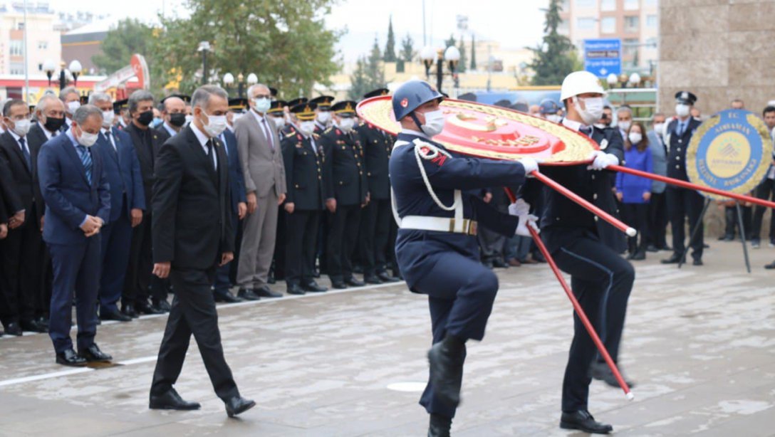 Gazi Mustafa Kemal Atatürk, Ebediyete İrtihalinin 83. Yılında Törenle Anıldı.